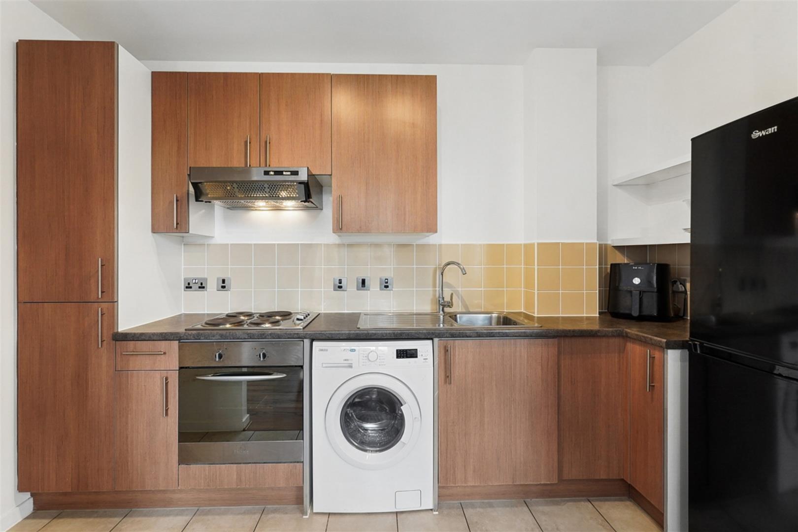 Property Image c3c37035-51e0-4c6e-84e8-4a6d21a1ed72