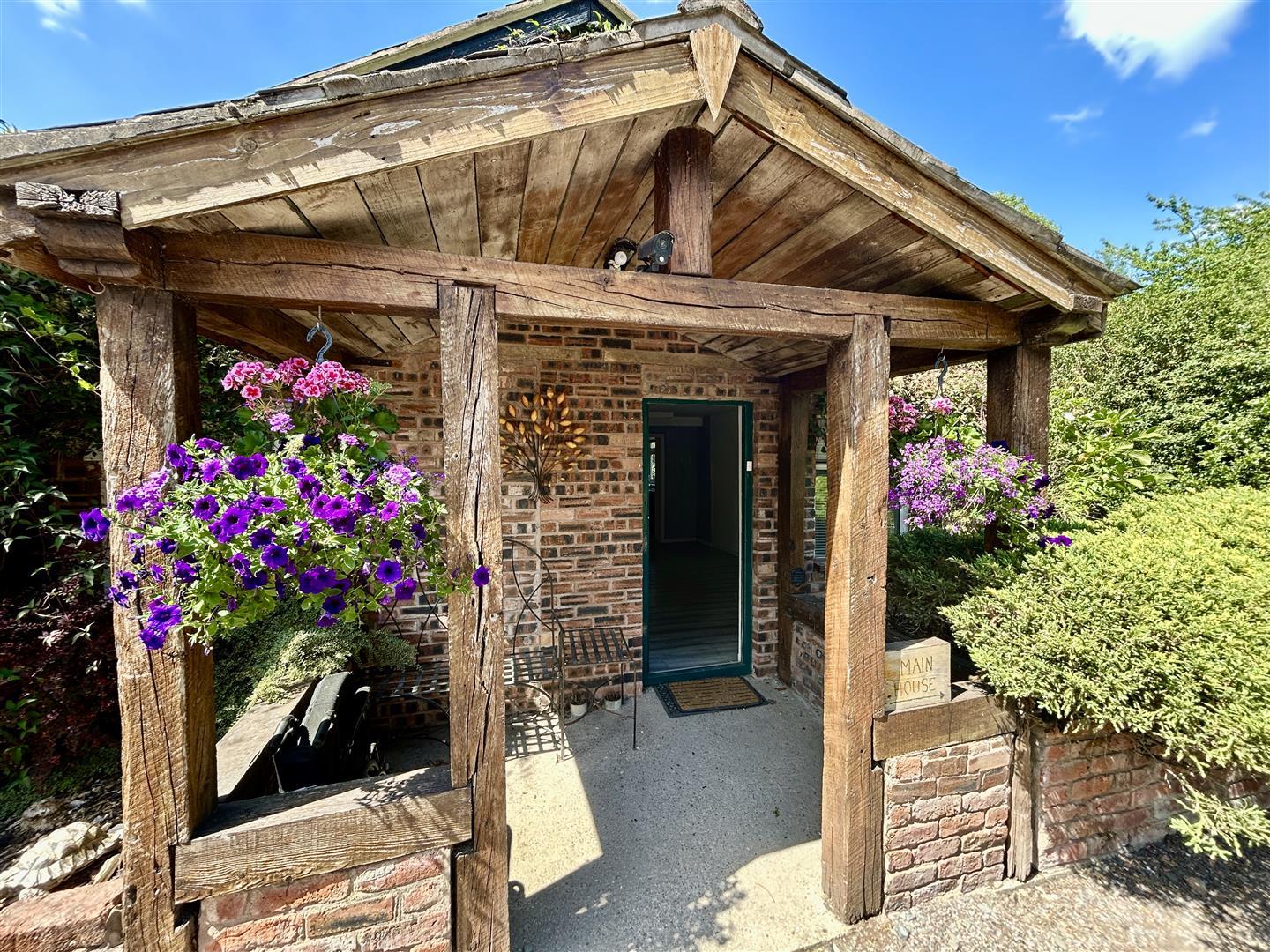 Property Image c3d35f68-eddf-40c6-b4e9-b5b893b6aa2e