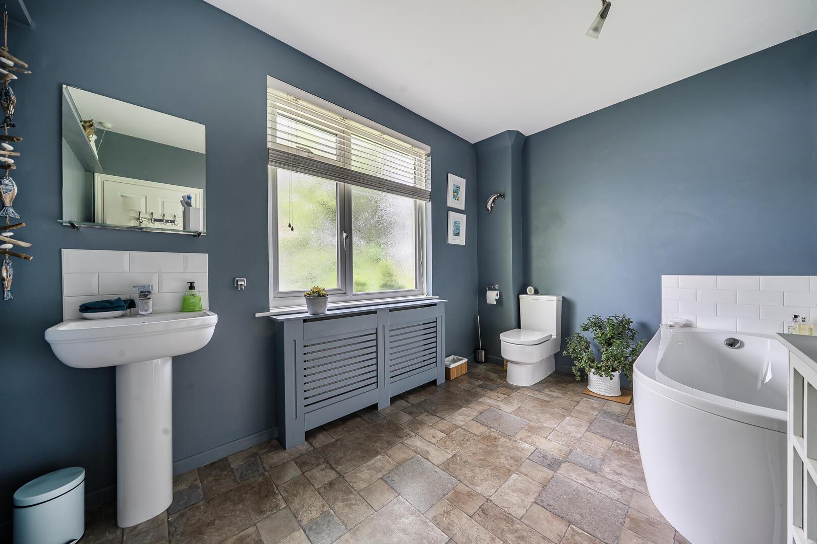 Property Image c3d51e9d-3a51-47ed-a450-910f643dbd82