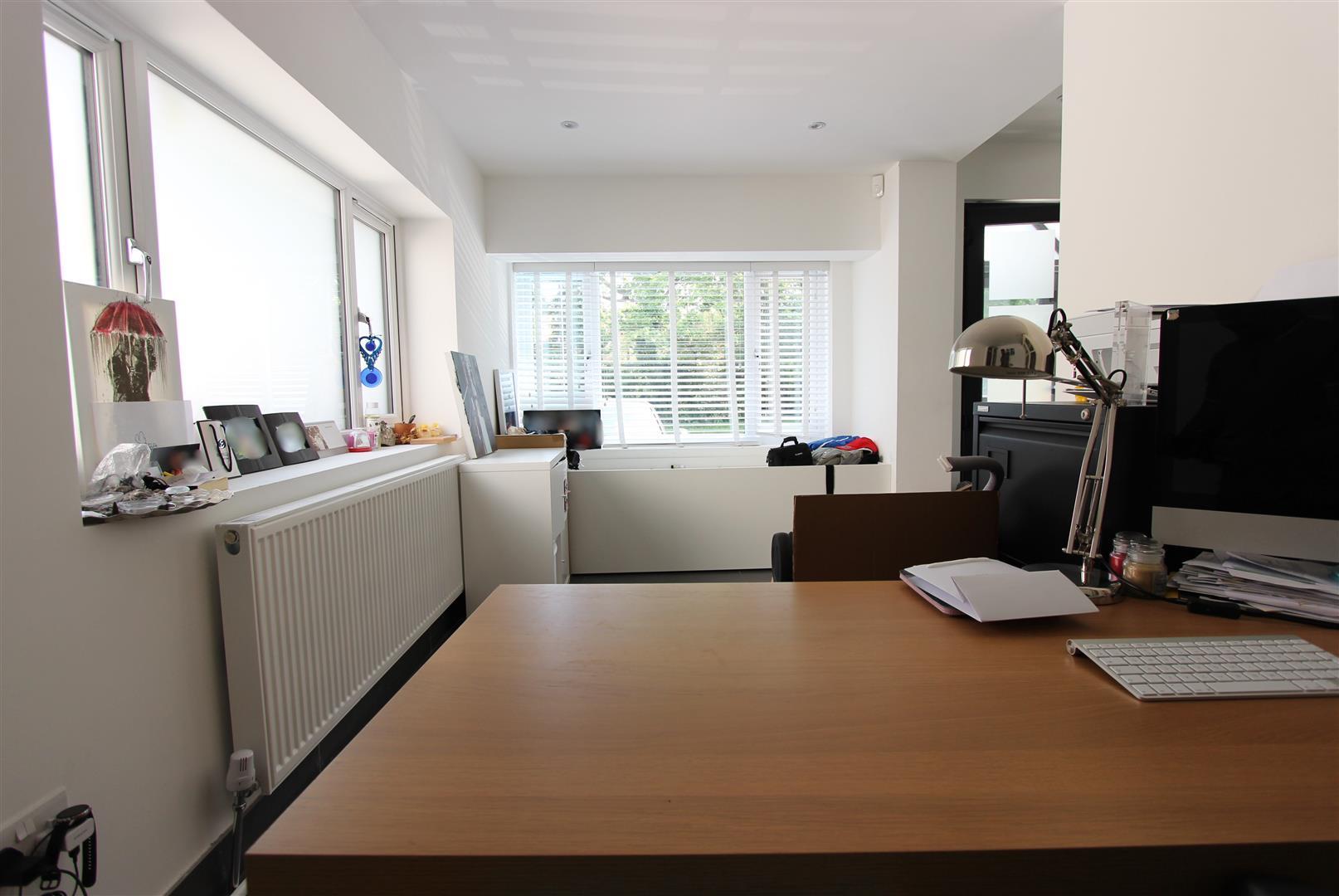 Property Image c3d7adcd-e500-46c3-802c-5e01e8d43ced