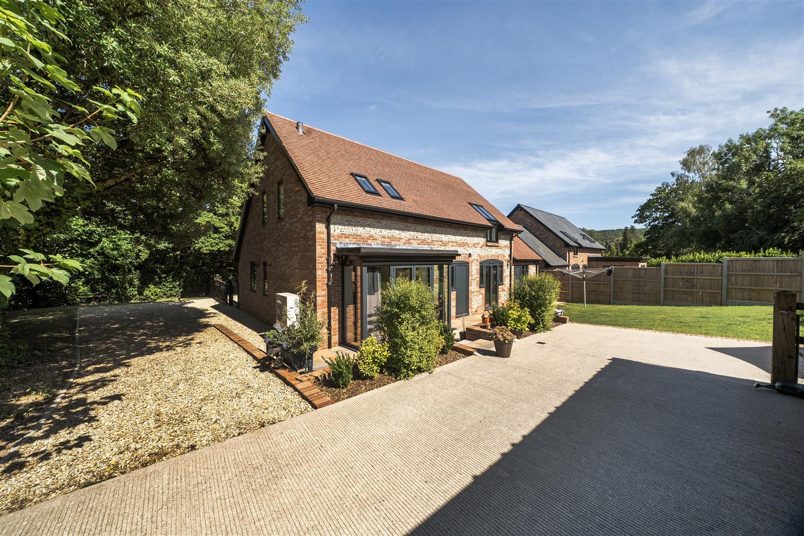 Property Image c3dc431d-2f9d-4438-8ad6-cec0a382496c