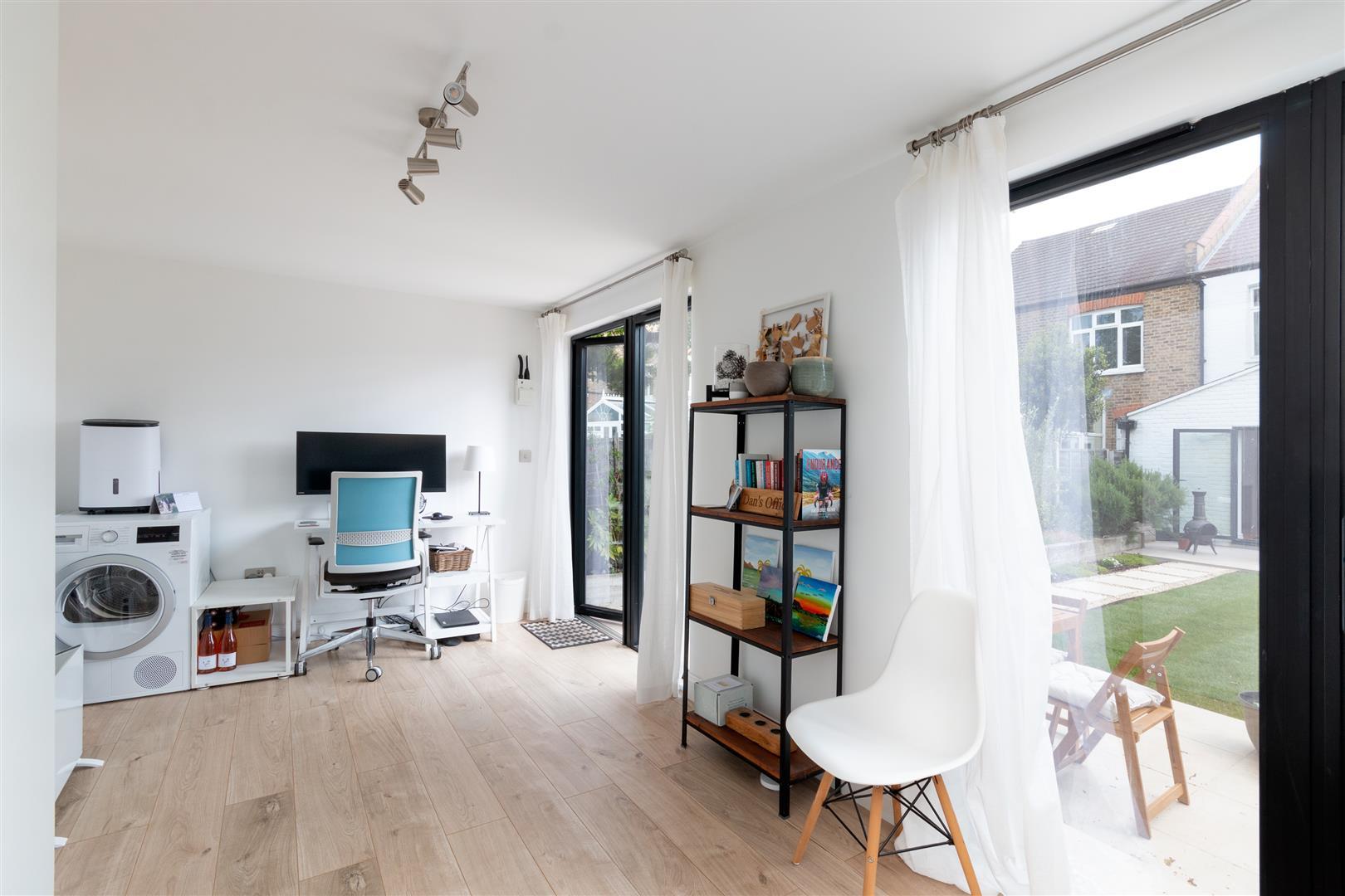 Property Image c402bd39-0bb2-490b-87ef-18e70fe2fb4d