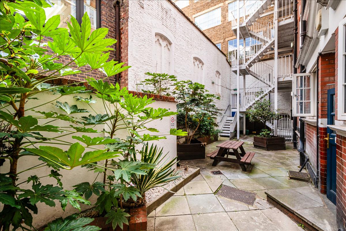 Property Image c402e526-5ee5-4553-b81d-4364cc0eb204