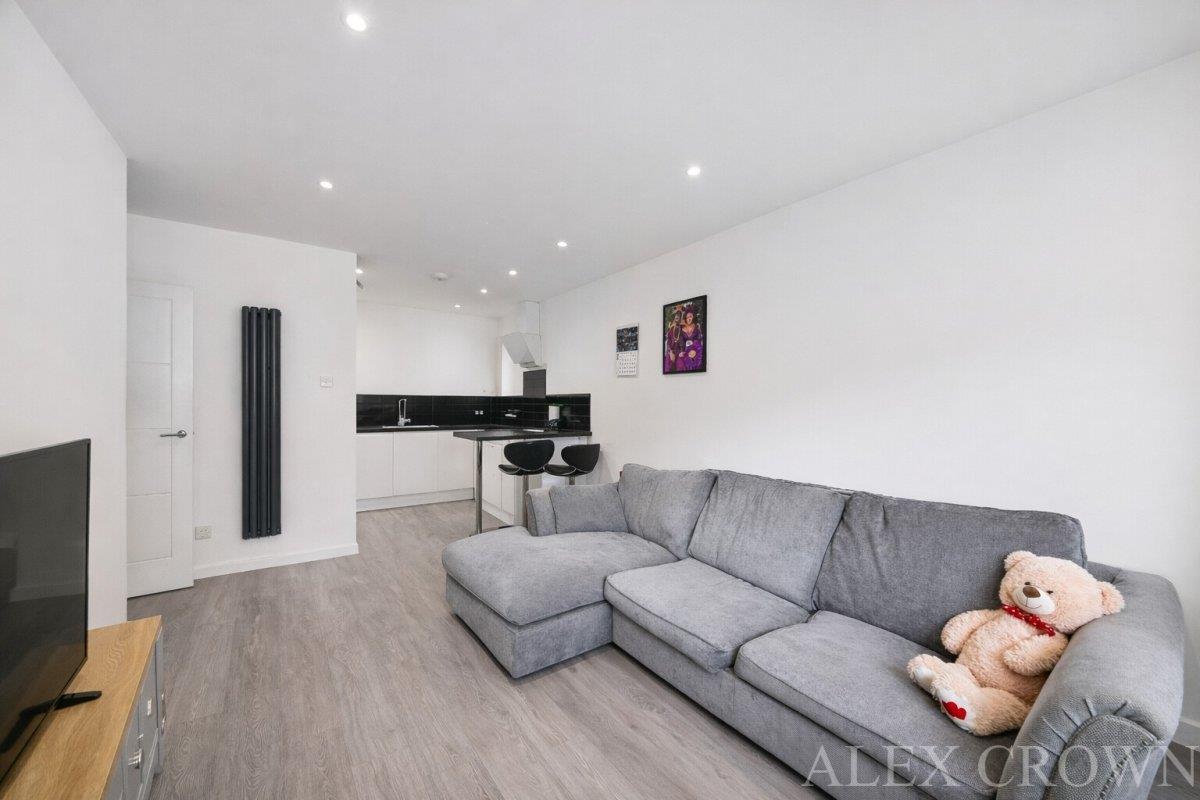 Property Image c403cc3e-b917-44f2-83a6-36f775f2f4f4