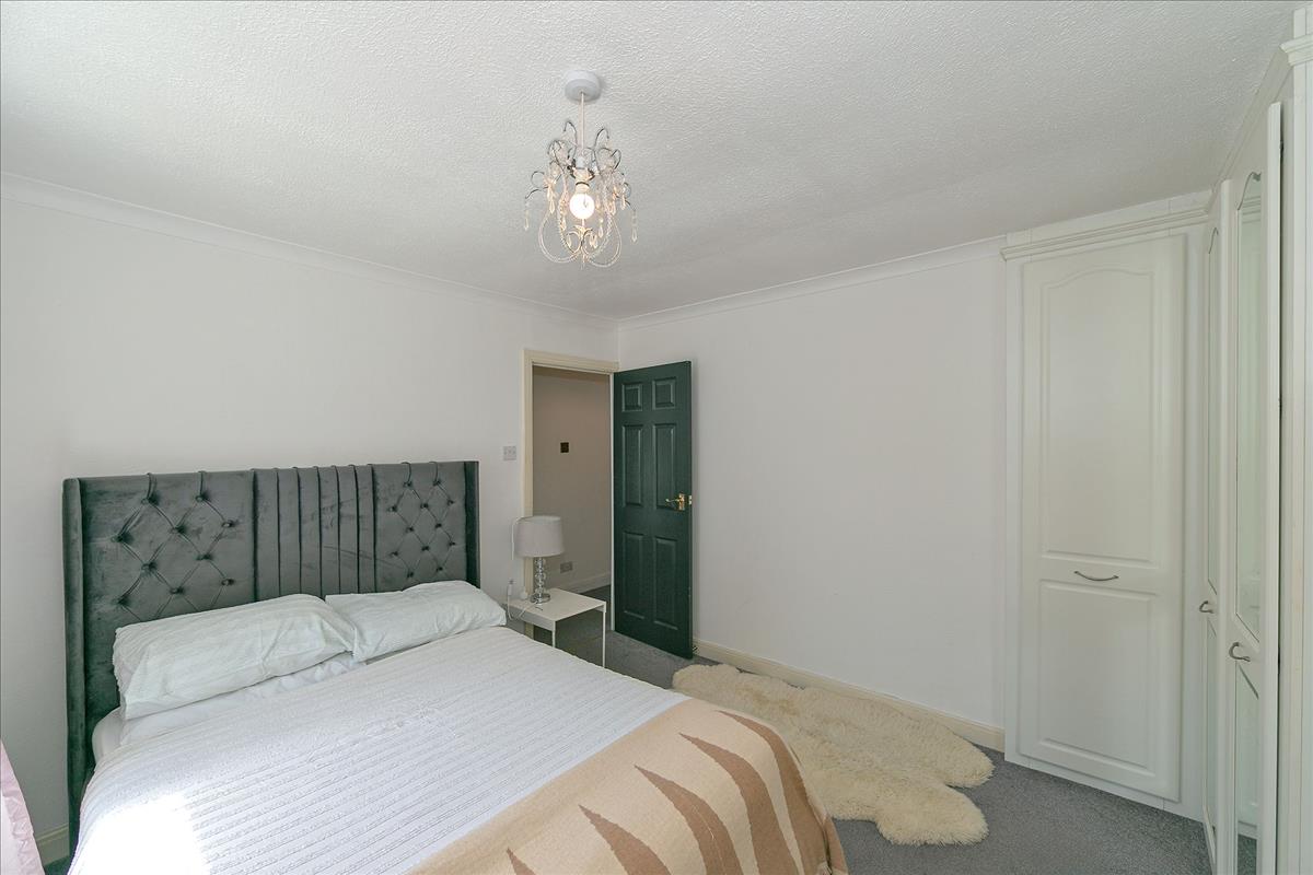 Property Image c4081bf0-9b0d-42a9-85f9-c4763e1e66e7