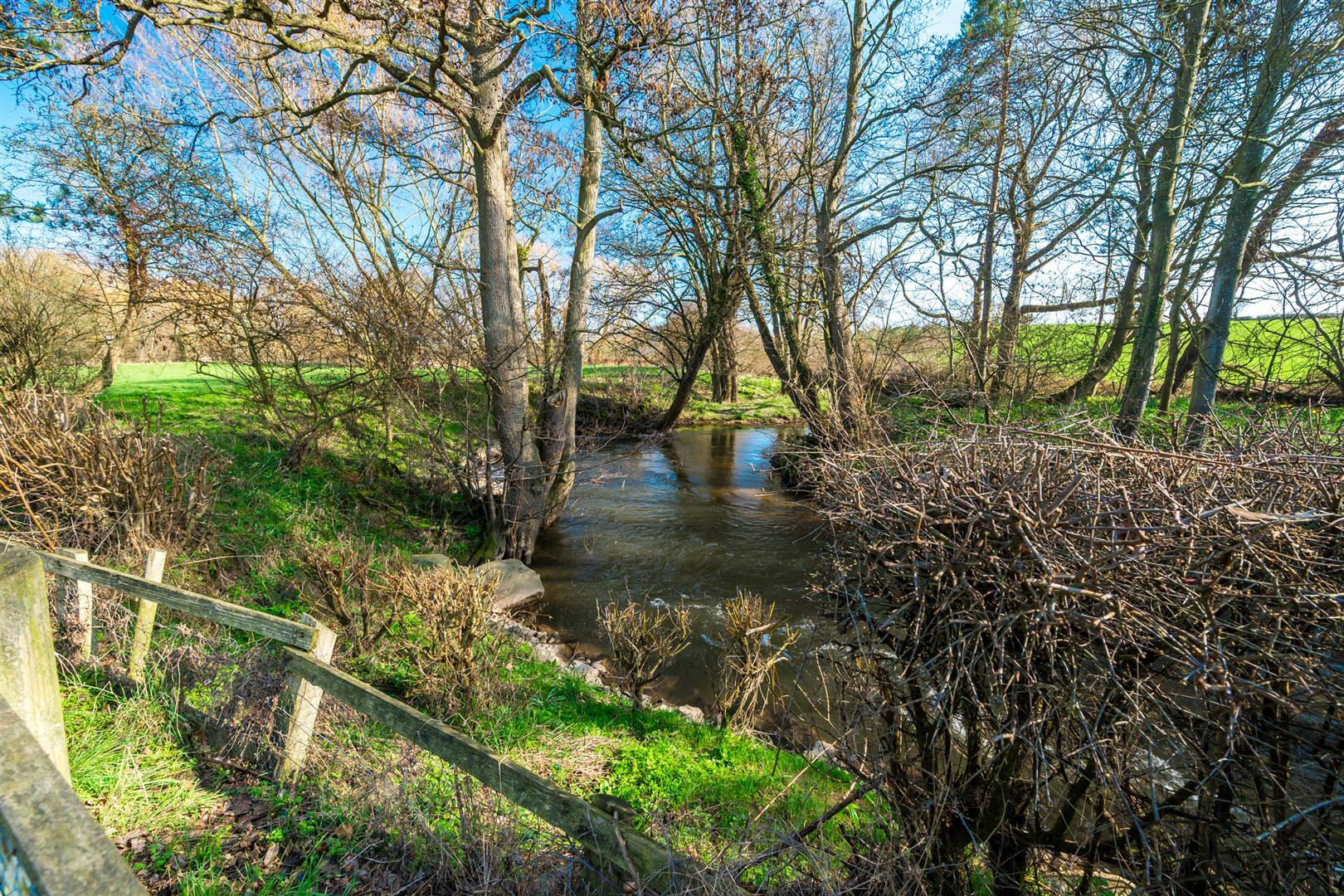 Property Image c4253082-97bb-4d41-8e2a-abca2c5e13f9