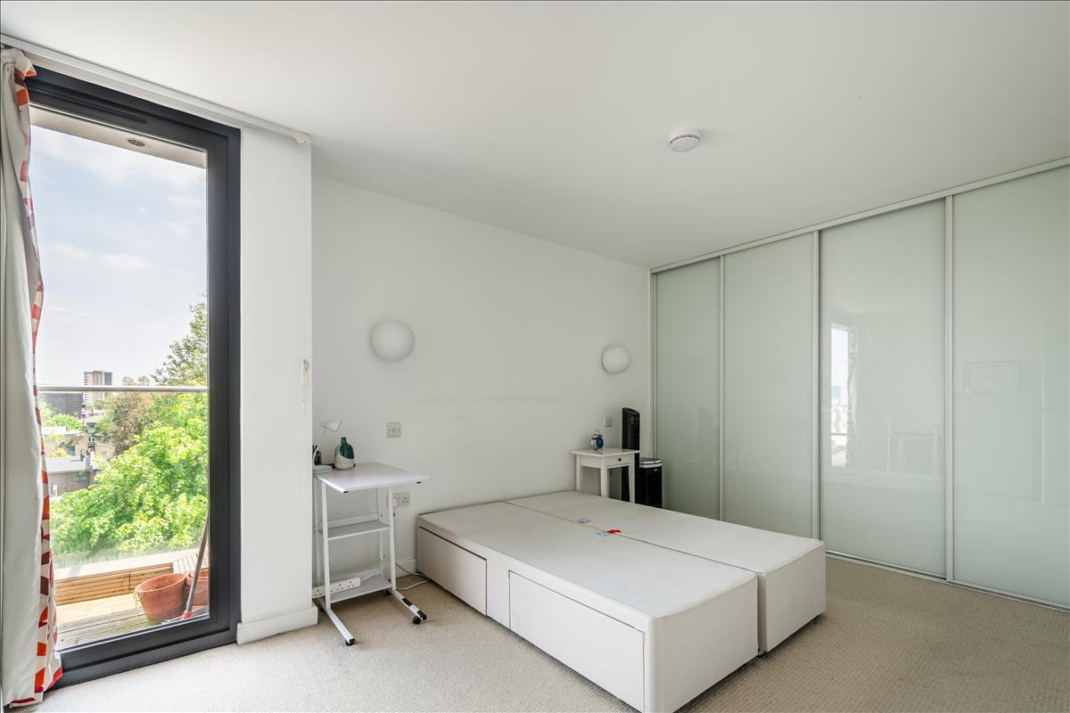 Property Image c42cd142-a895-4348-96c9-a101ca7050a4
