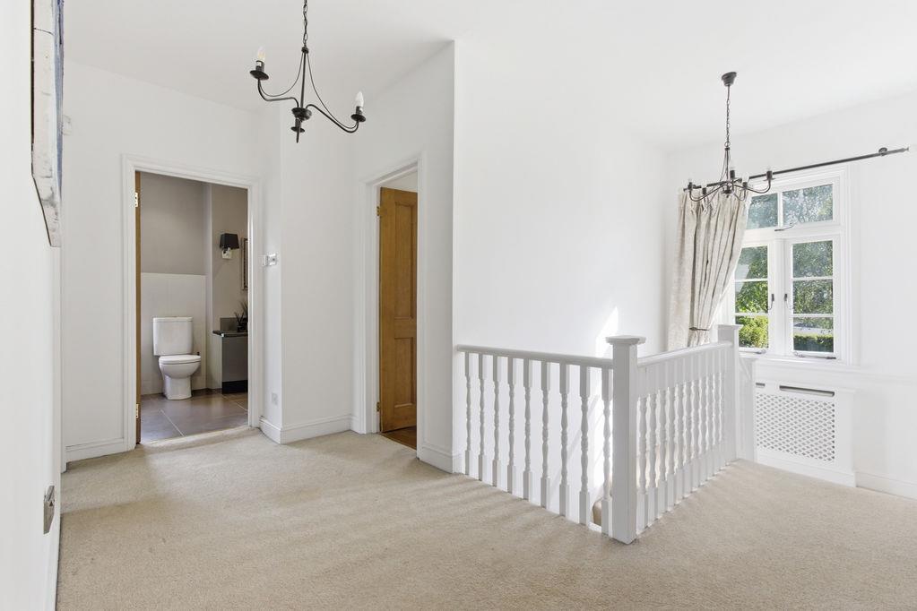 Property Image c42f24de-3f52-45ee-8c96-8e129b659d67