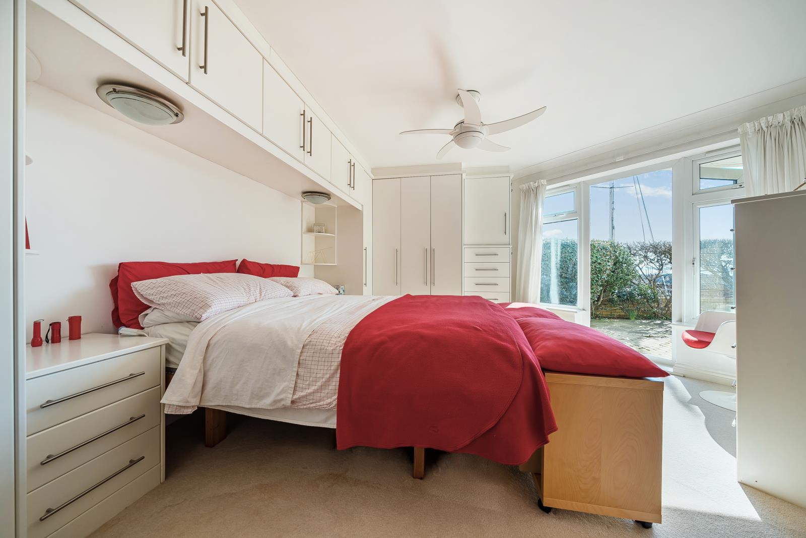Property Image c43ecdbf-ac15-4833-9209-70c8c8901a40