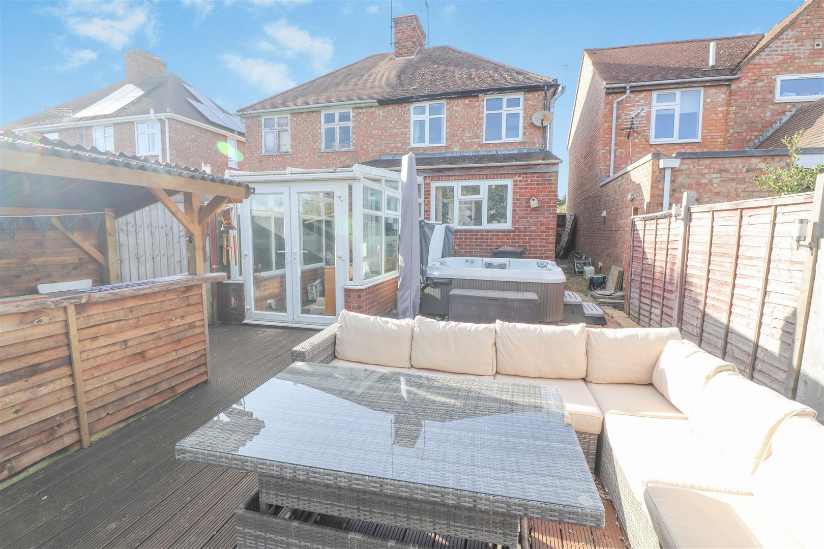 Property Image c457578f-c3c4-479b-a352-4be7a9392ad5