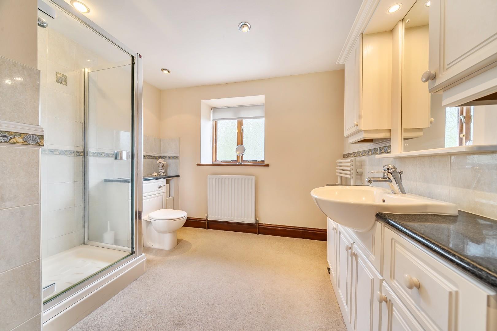 Property Image c4997df1-aaeb-43c6-a3dd-81cdfe6fbf02
