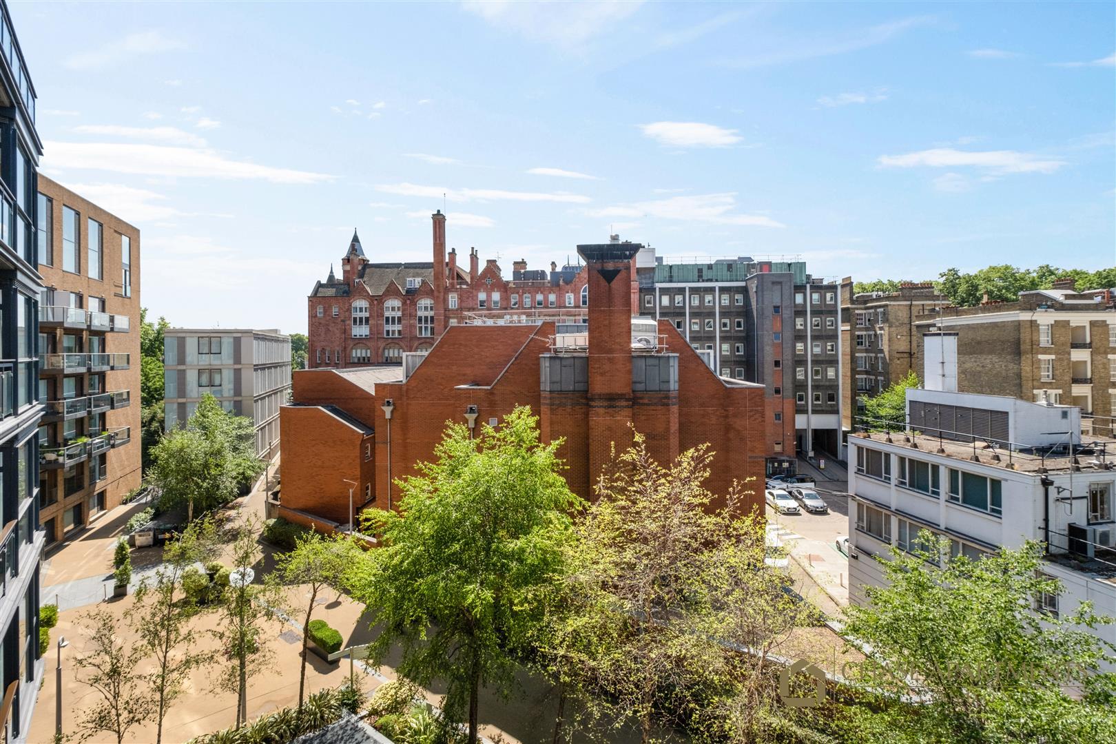 Property Image c4bf448d-f68b-40b5-8422-e95427263830