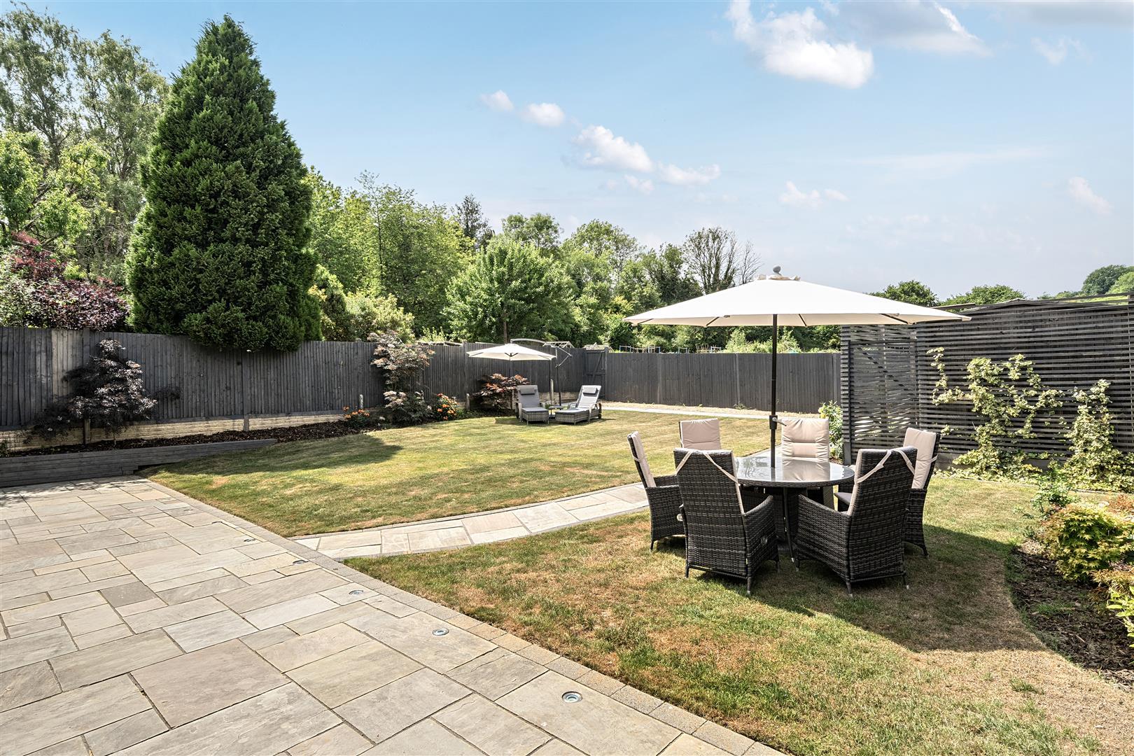 Property Image c4c74a99-7beb-439f-b565-7074c57931dd