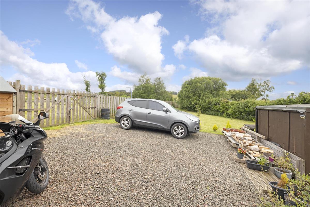 Property Image c4ee020d-9fd4-4253-8bd9-5c17873894ae