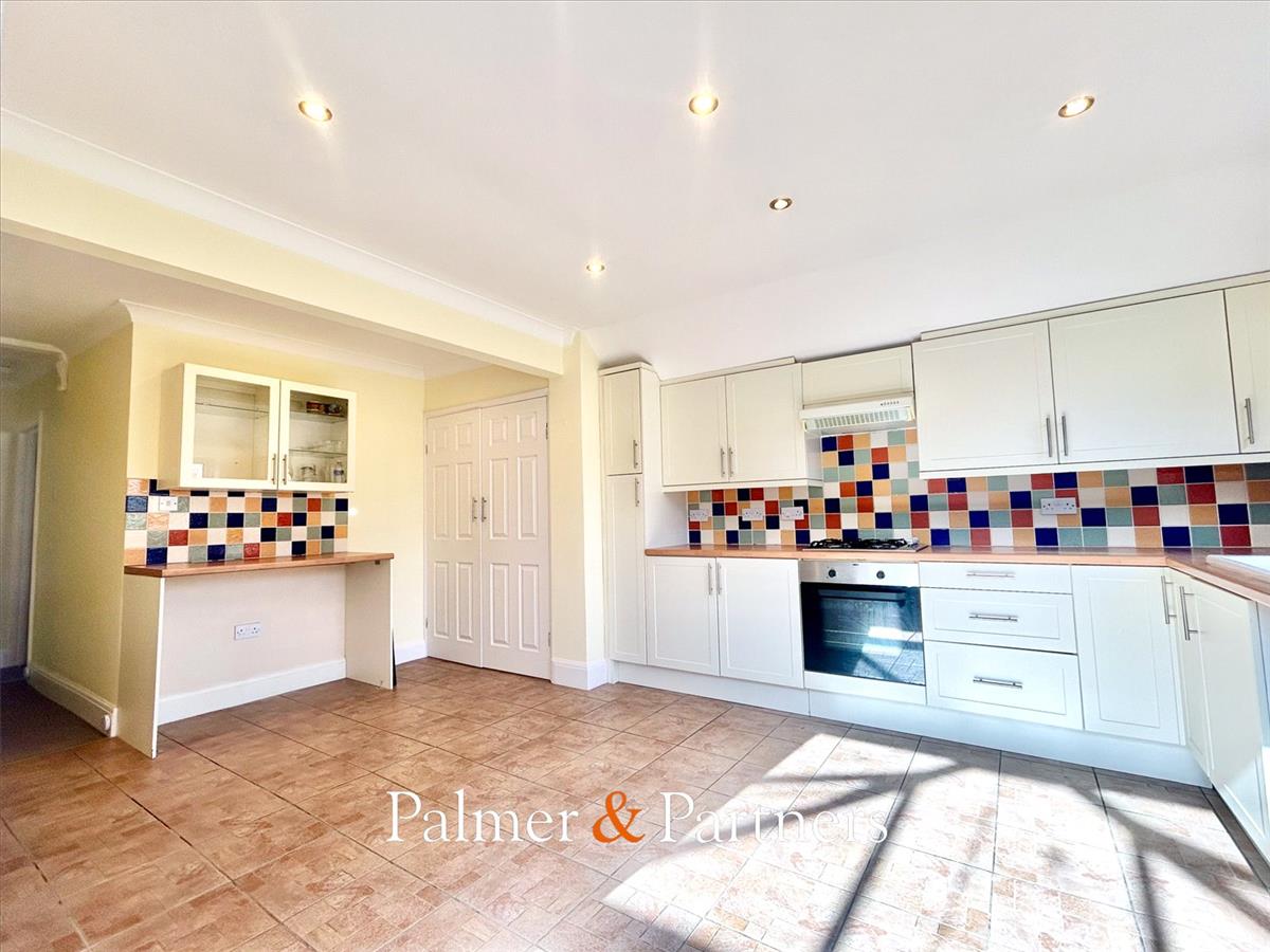 Property Image c4f656d0-d0e2-42e3-b94a-b12c35591de1
