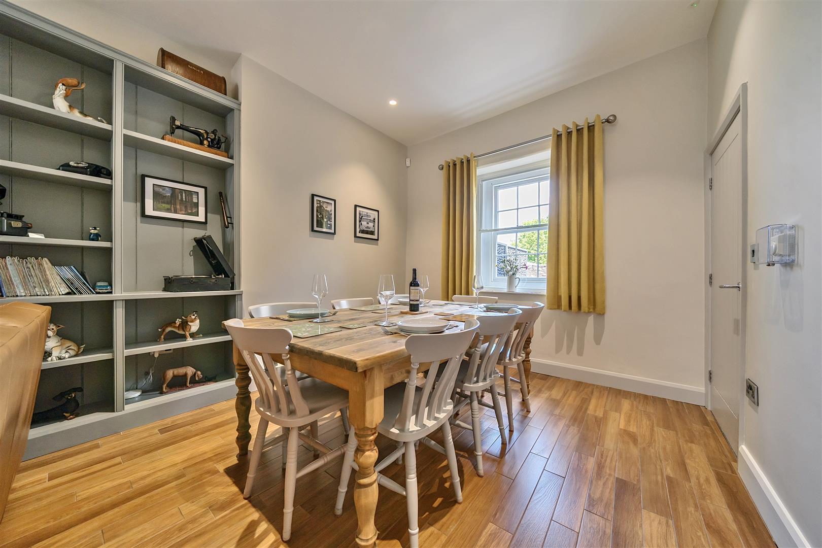 Property Image c4f8f233-ea1a-4914-aafe-1031fe8efc44