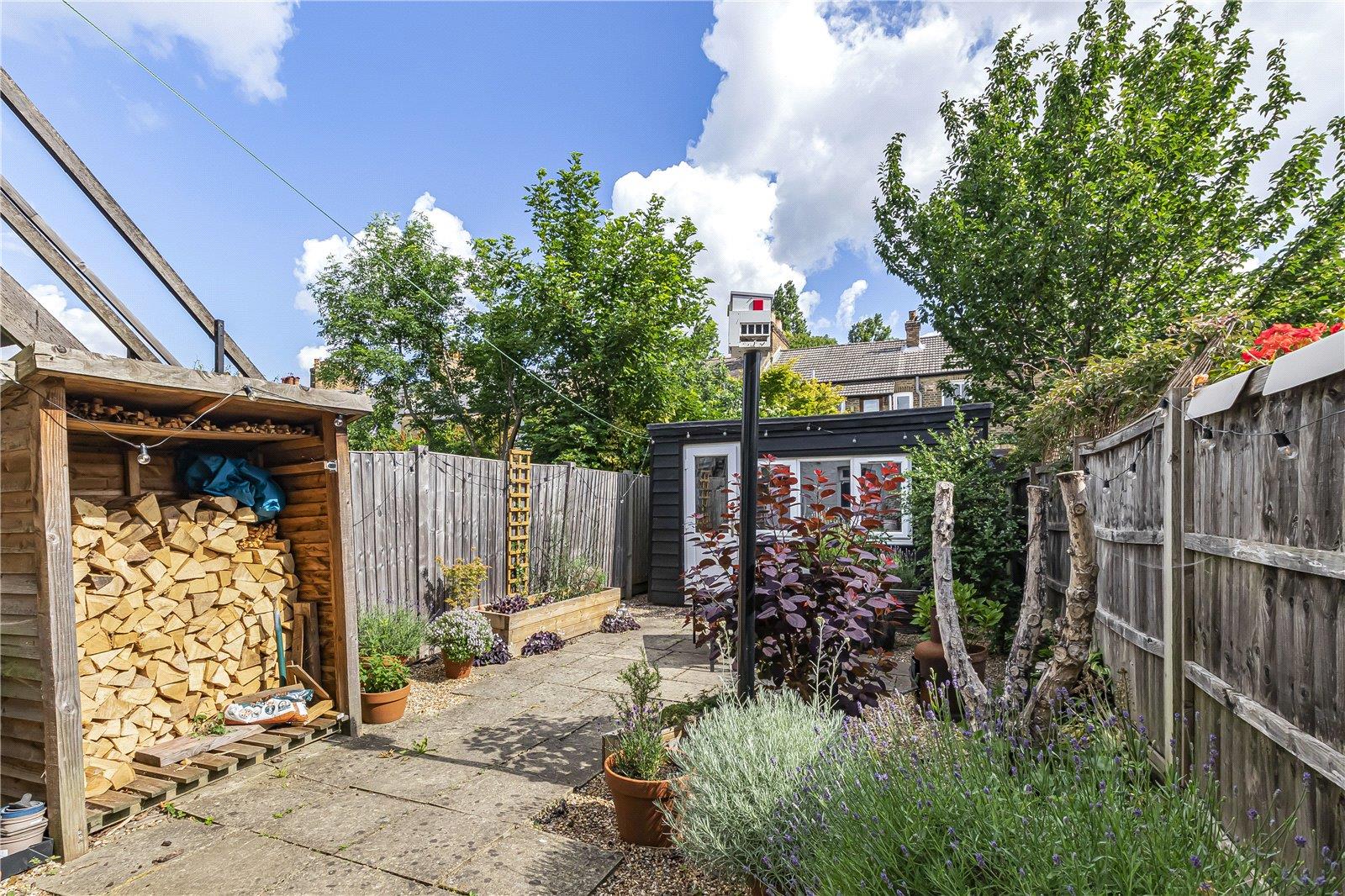 Property Image c517db77-5b92-4fcb-9a4d-7f497a93f9e4