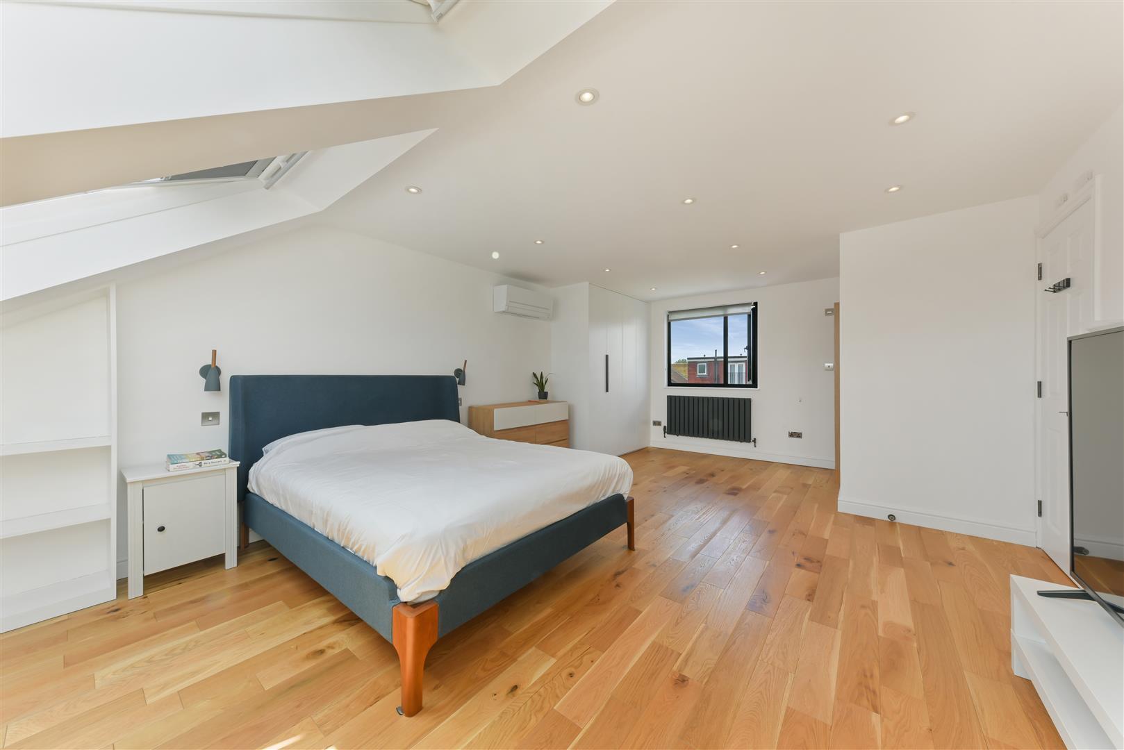 Property Image c5384079-268e-476c-9dcb-8b7ed81f07f5