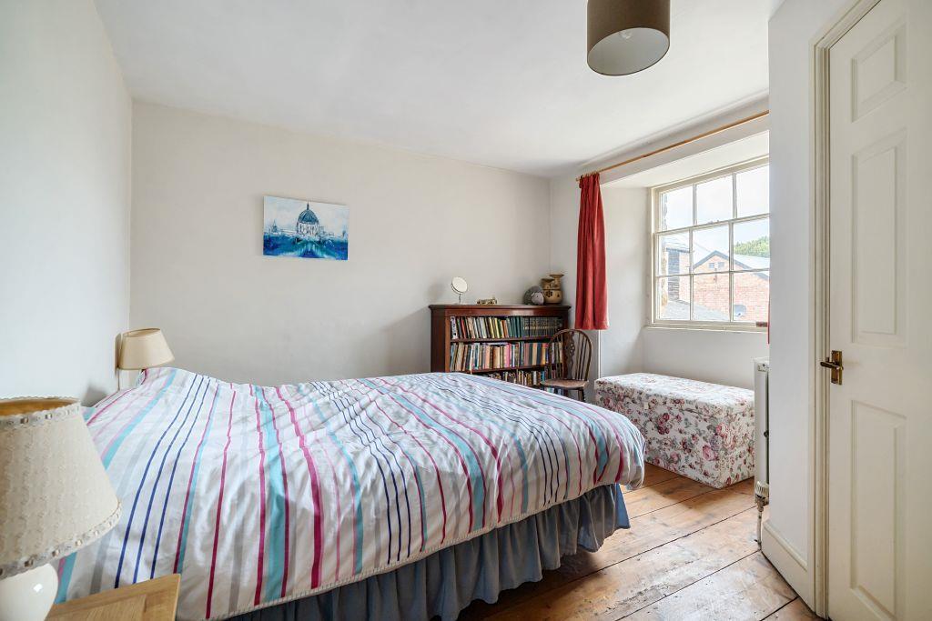 Property Image c5539e2a-67de-4578-9ca7-615b0af95877