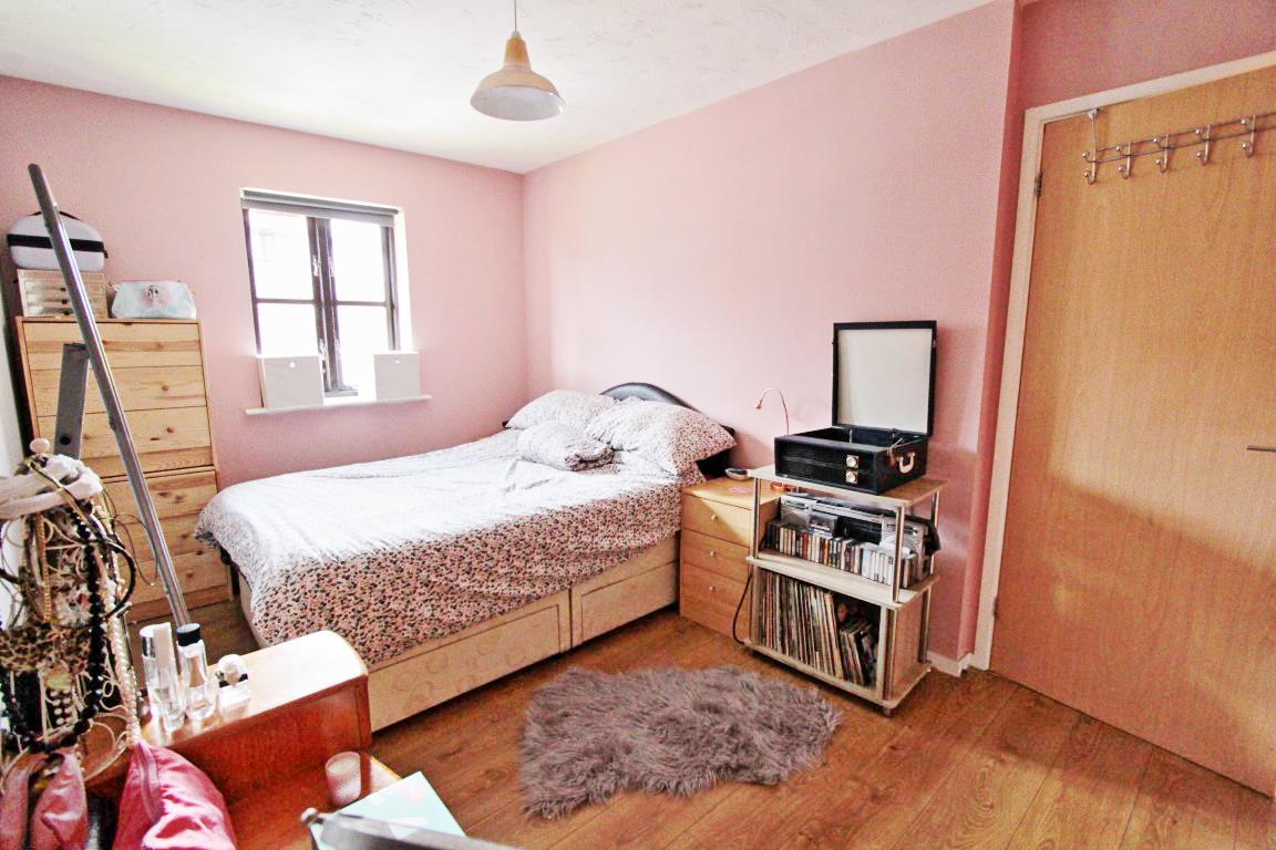 Property Image c57b1a2d-7c0f-4dd3-a841-45660ea3e620