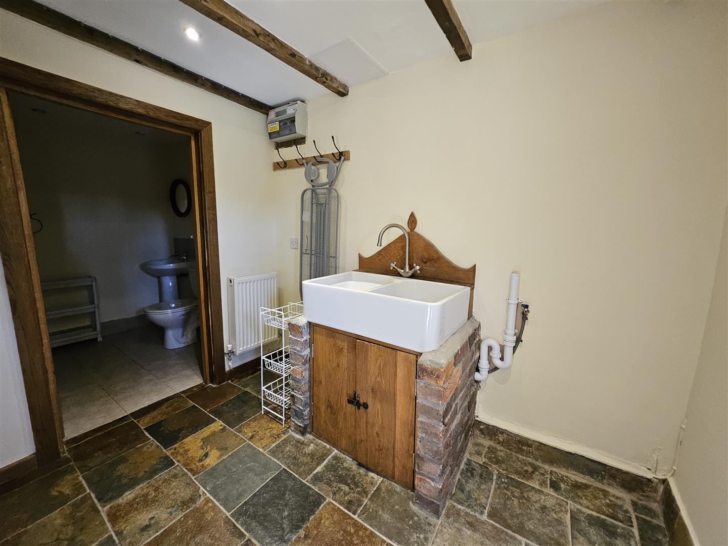 Property Image c57b317d-0876-41f1-855e-30e2d8d3ee9e