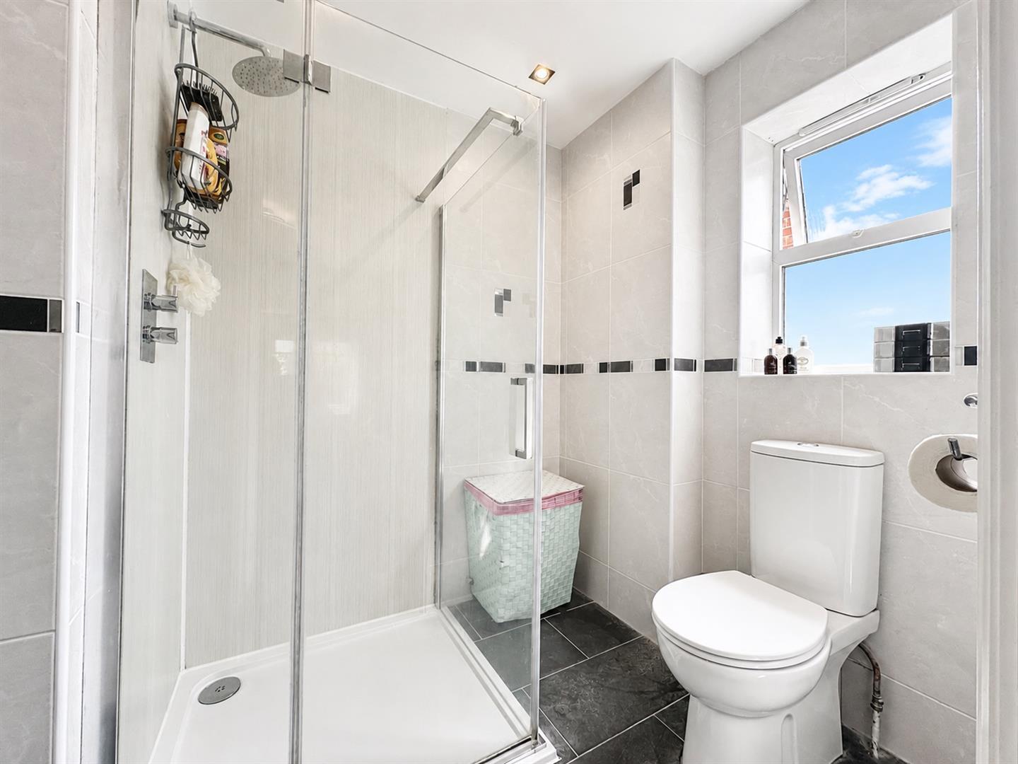 Property Image c593c2b0-751d-43ab-8772-2ffc55382e15