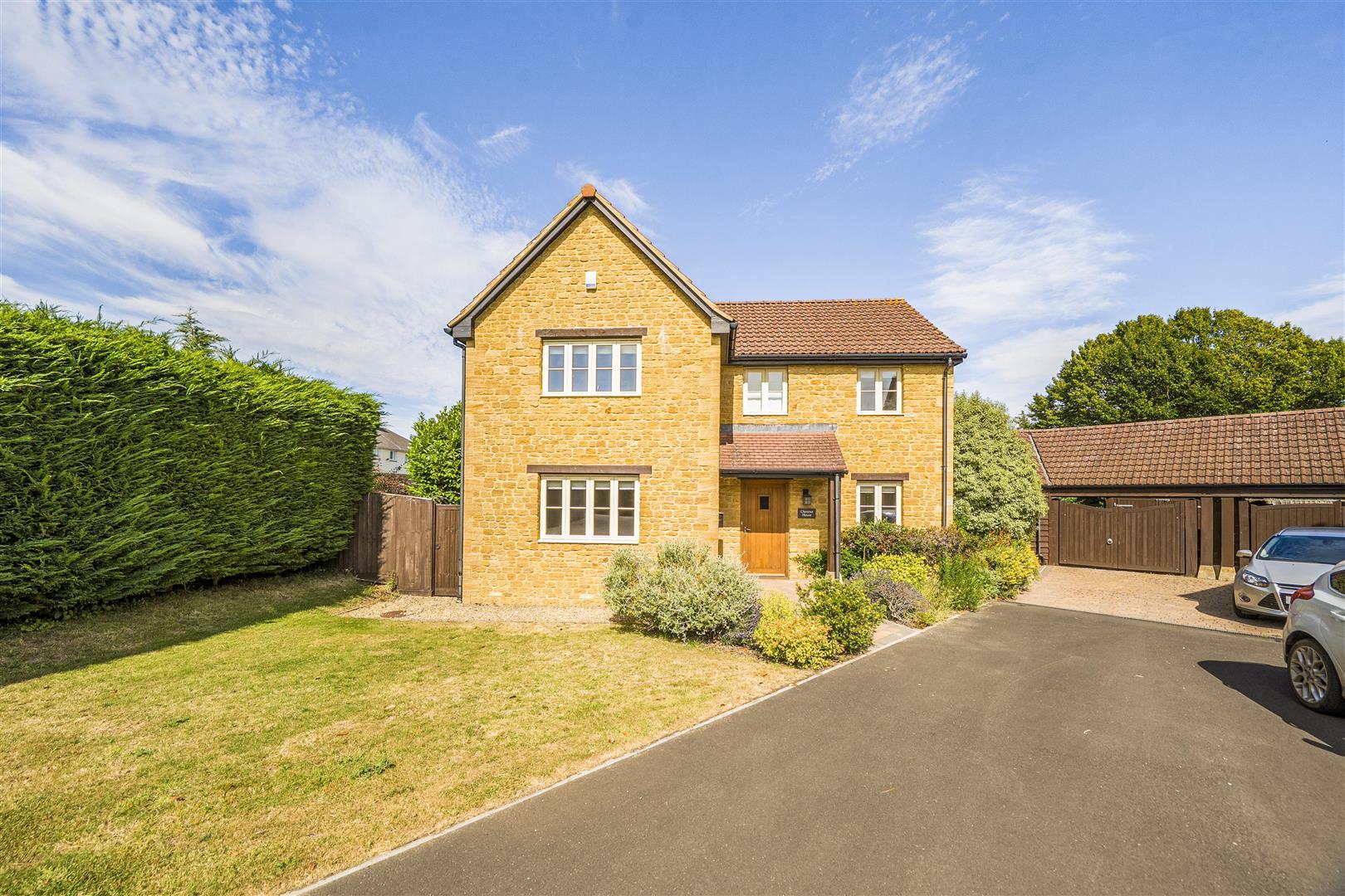 Property Image c5963e33-5296-4cd1-a230-35513185d50d