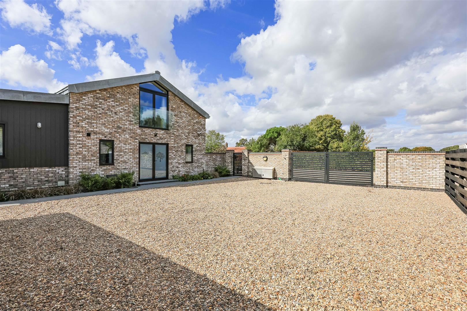 Property Image c59fddeb-2970-4946-b23f-a7a394df819e