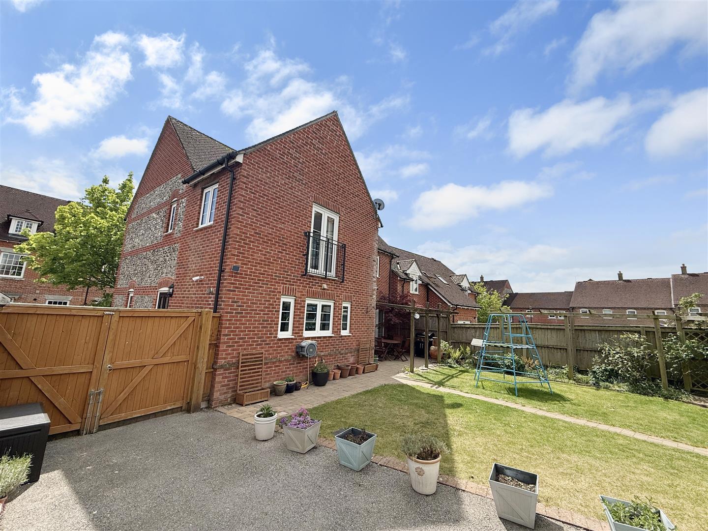 Property Image c5a68b12-b6bc-407e-a06e-e20581760d8f