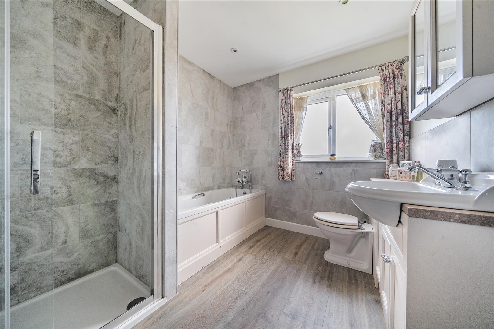 Property Image c5b6bc49-3f23-4dd4-a026-65bf6378bf2f