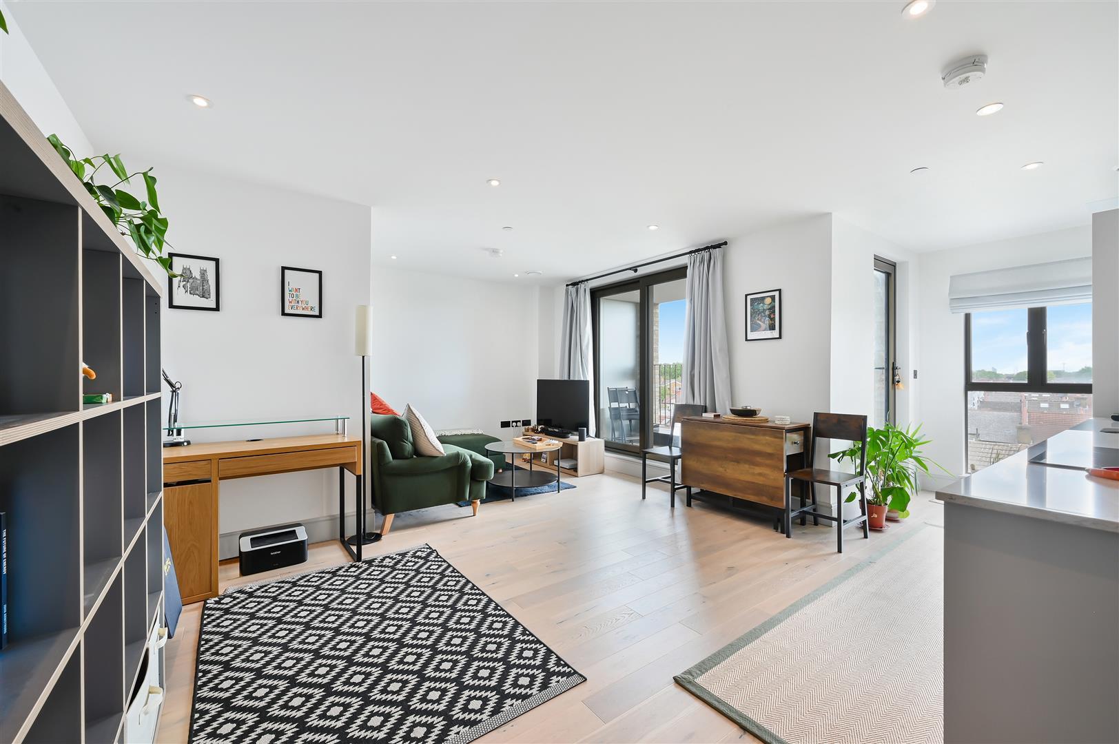 Property Image c5cc174f-8516-41eb-b395-8b96304051e7