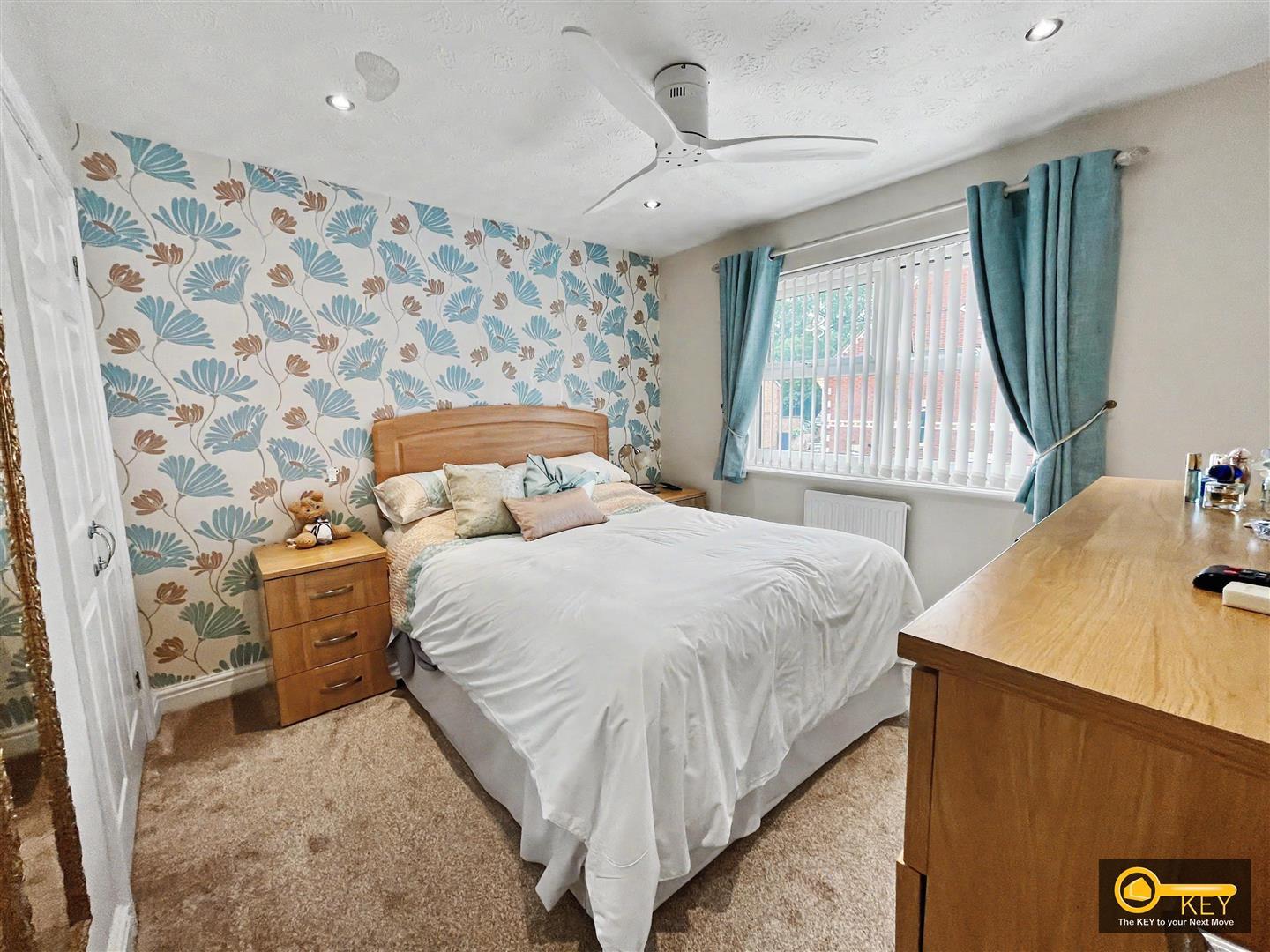 Property Image c5eed96a-7f36-487f-93f1-b03e61237e13