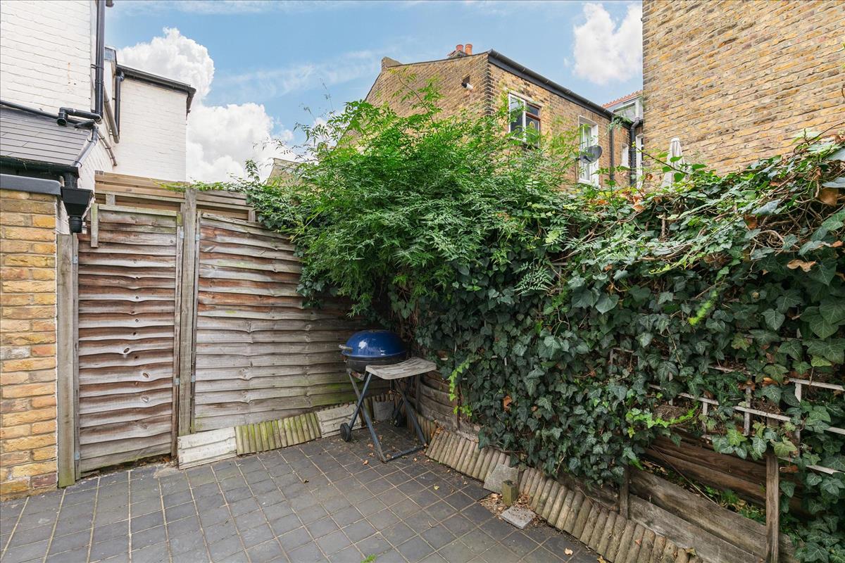 Property Image c611e2f1-916b-4755-874d-1027328e9b42