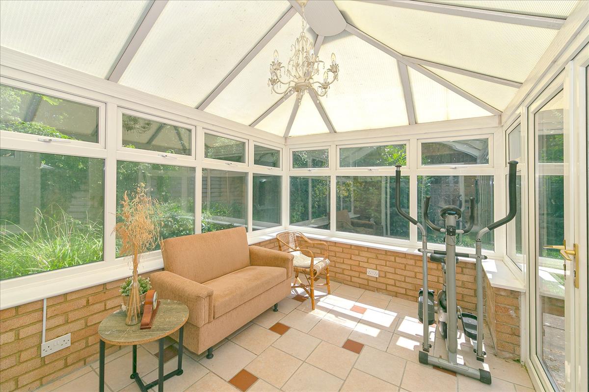 Property Image c6154c15-f01e-4a35-a7cc-23feef589496