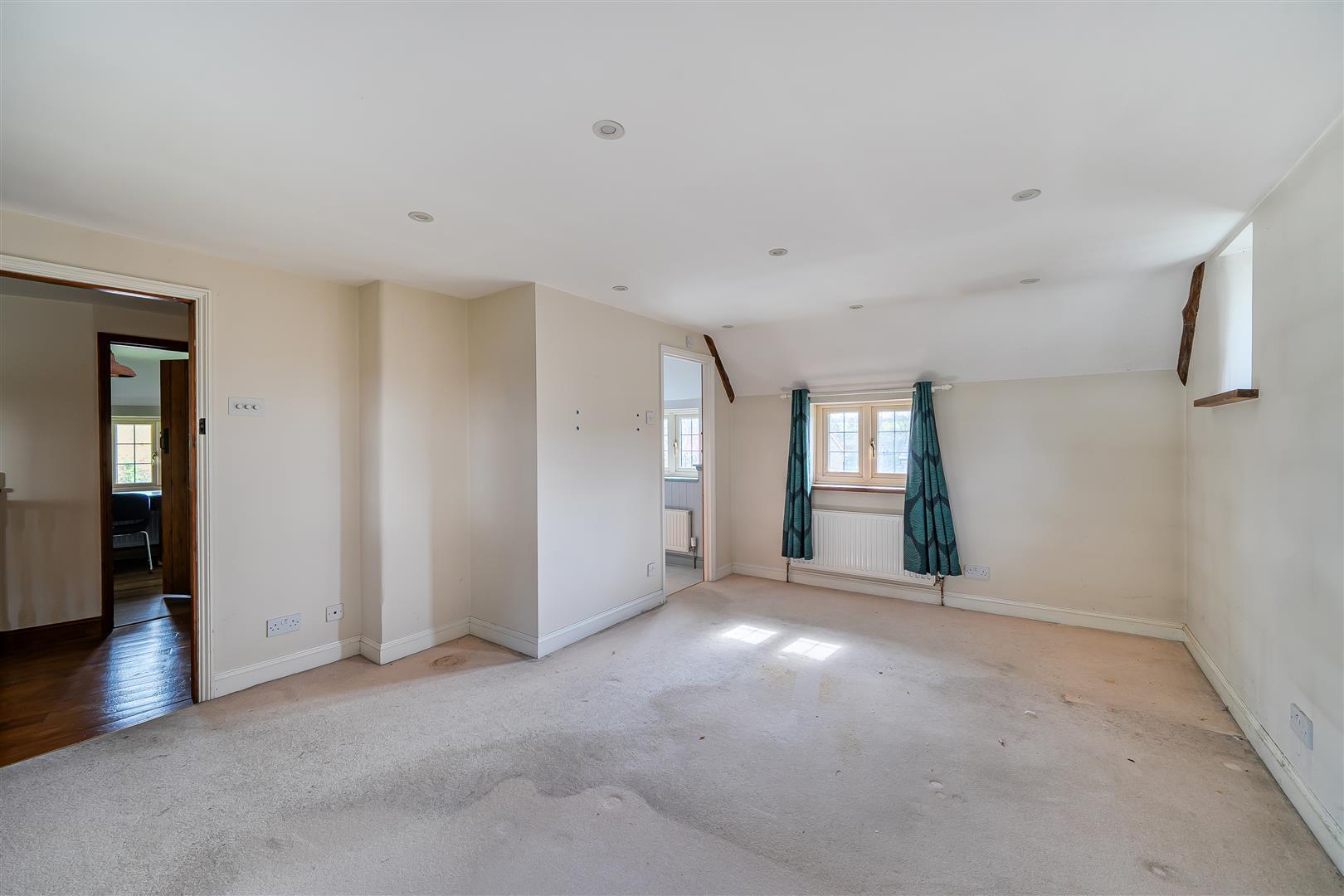 Property Image c61ff849-8d6c-4dbe-8088-8ed24960c6f8