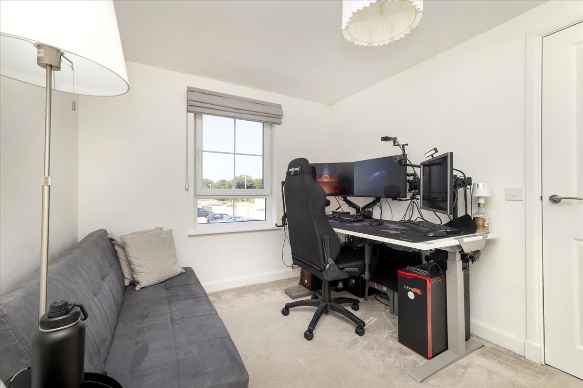 Property Image c627b17f-95c0-4483-bc98-f80696c5ccc8