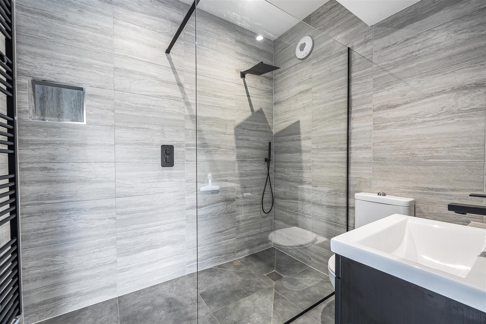 Property Image c62ab729-2c80-432a-941f-6b1a6a5c111a