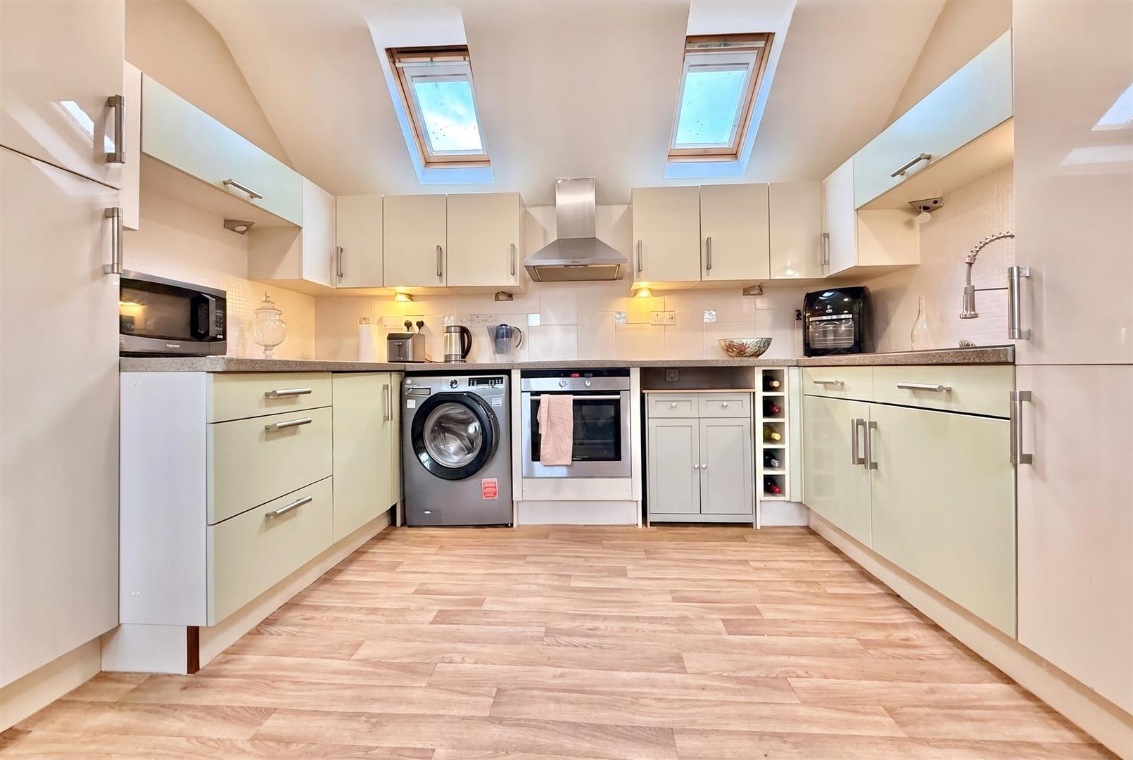 Property Image c62e2dc4-5e15-489d-8069-1278e0f7062a