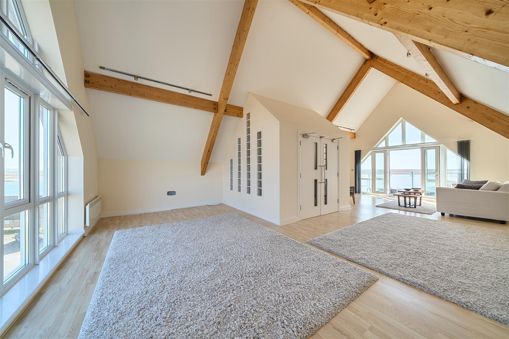 Property Image c63023b7-83b9-47fc-8892-2d6bcbcfde70
