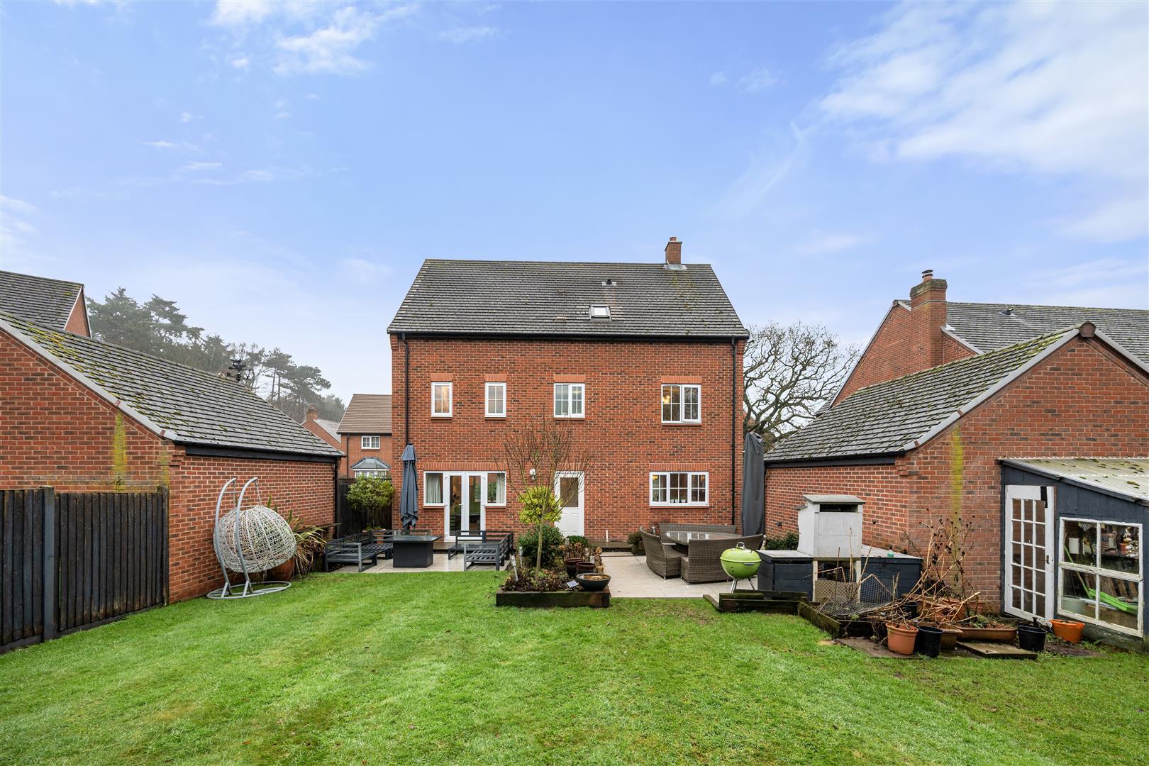 Property Image c63791d3-a67d-4107-87f8-7d87c118d76c
