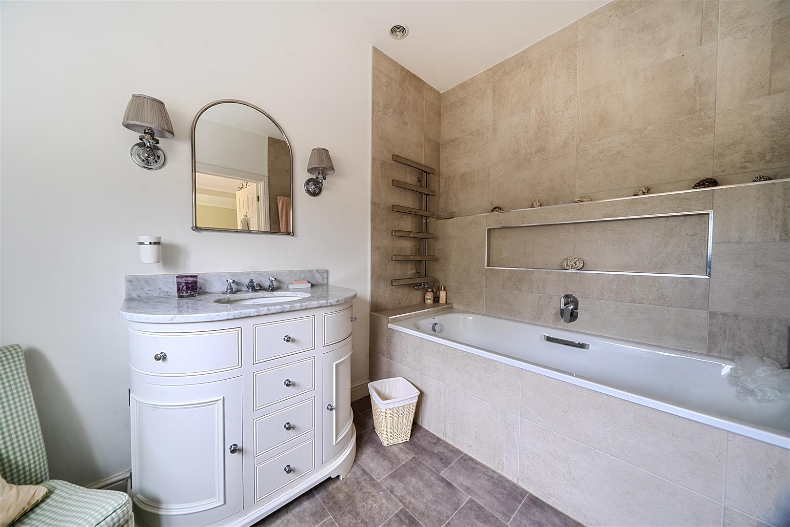 Property Image c63aafd2-9e89-4b0e-b338-02cd04463350