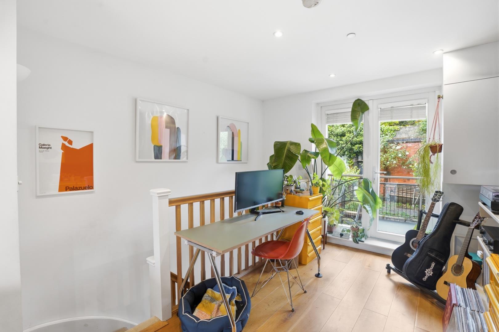Property Image c6538e14-c6a7-4516-814e-039e134d42c2