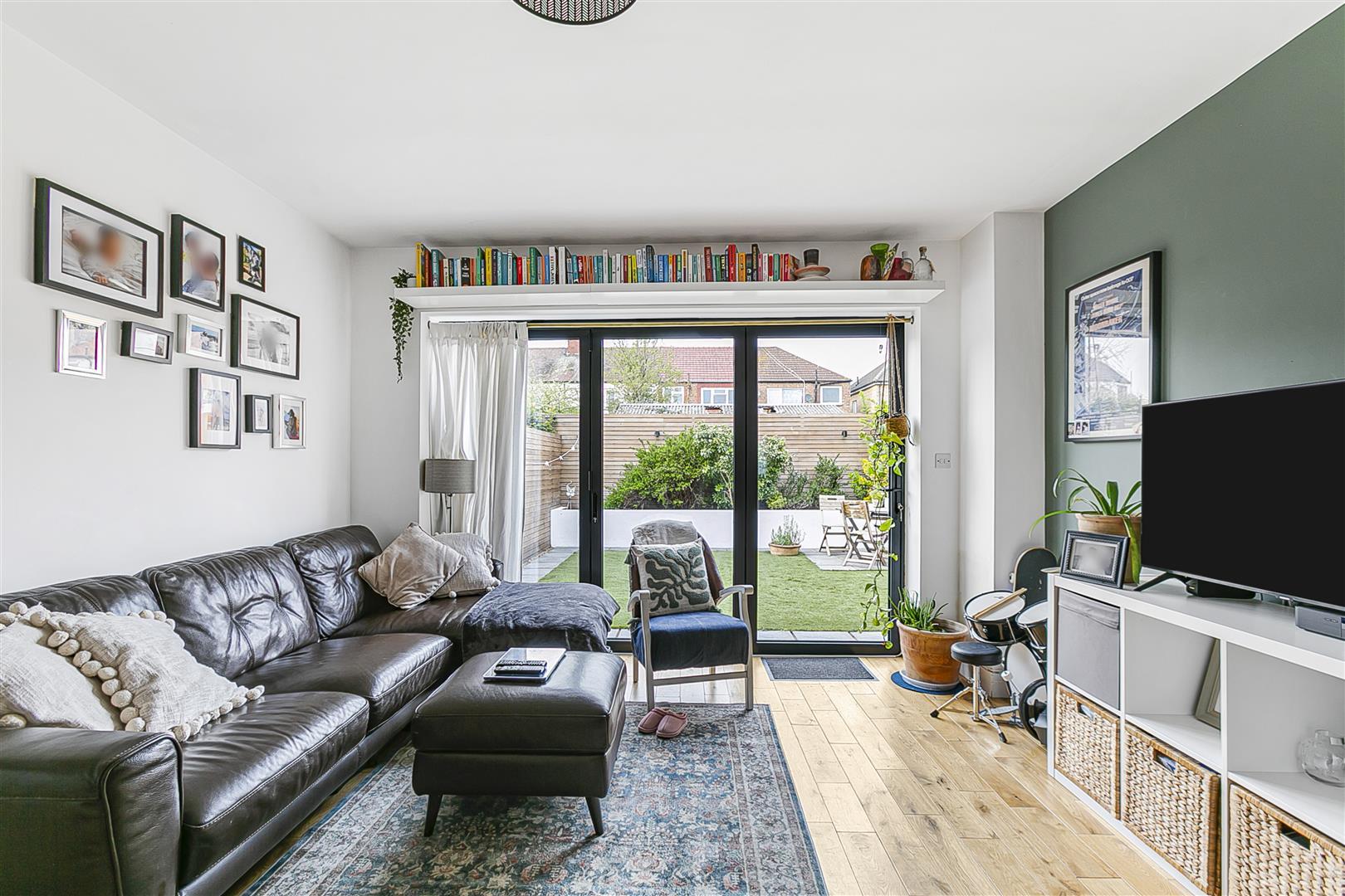 Property Image c68cf604-1485-4dd9-b025-4b6333d86ed8