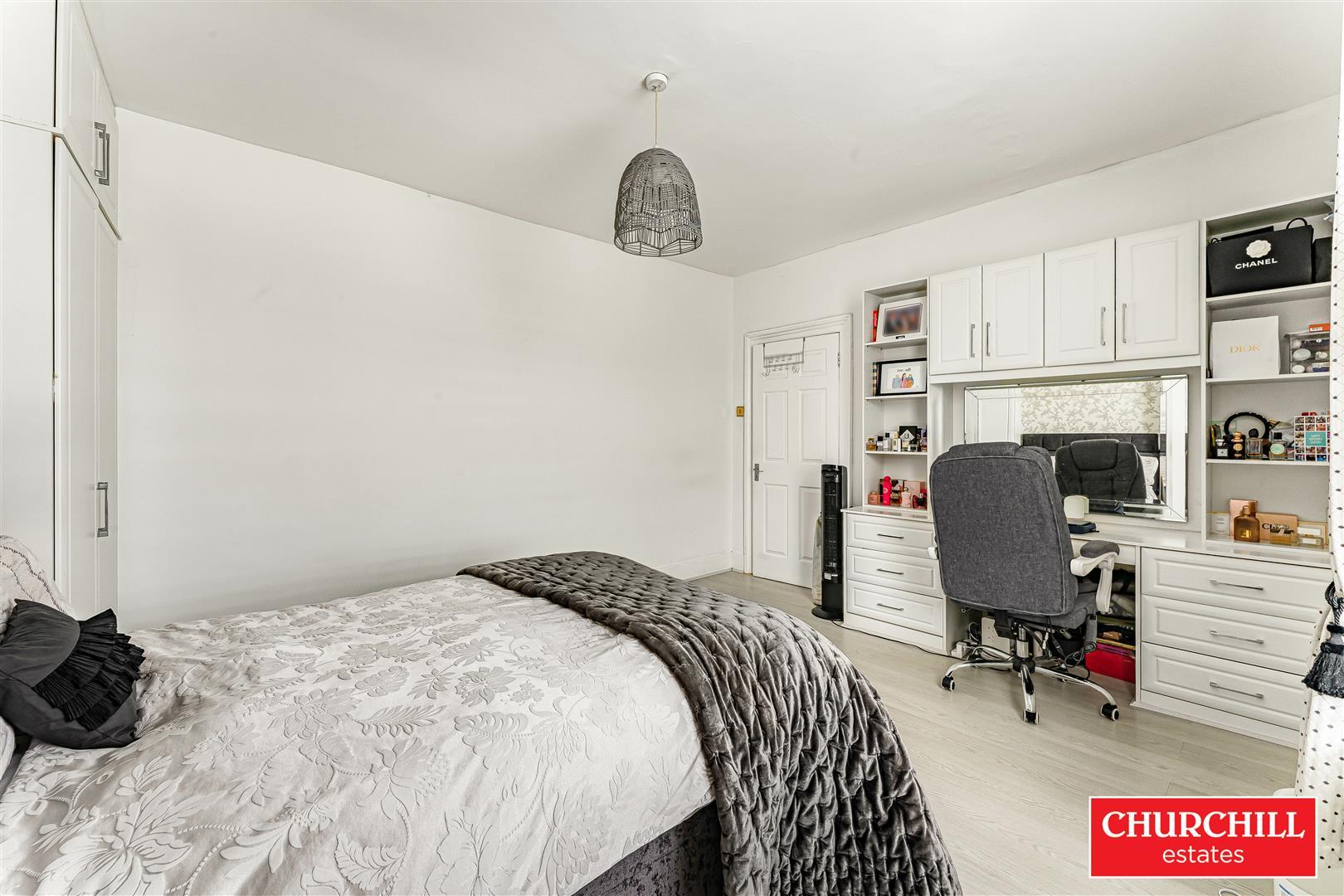 Property Image c6931aa3-c471-449b-b76e-3e155b5c01e3