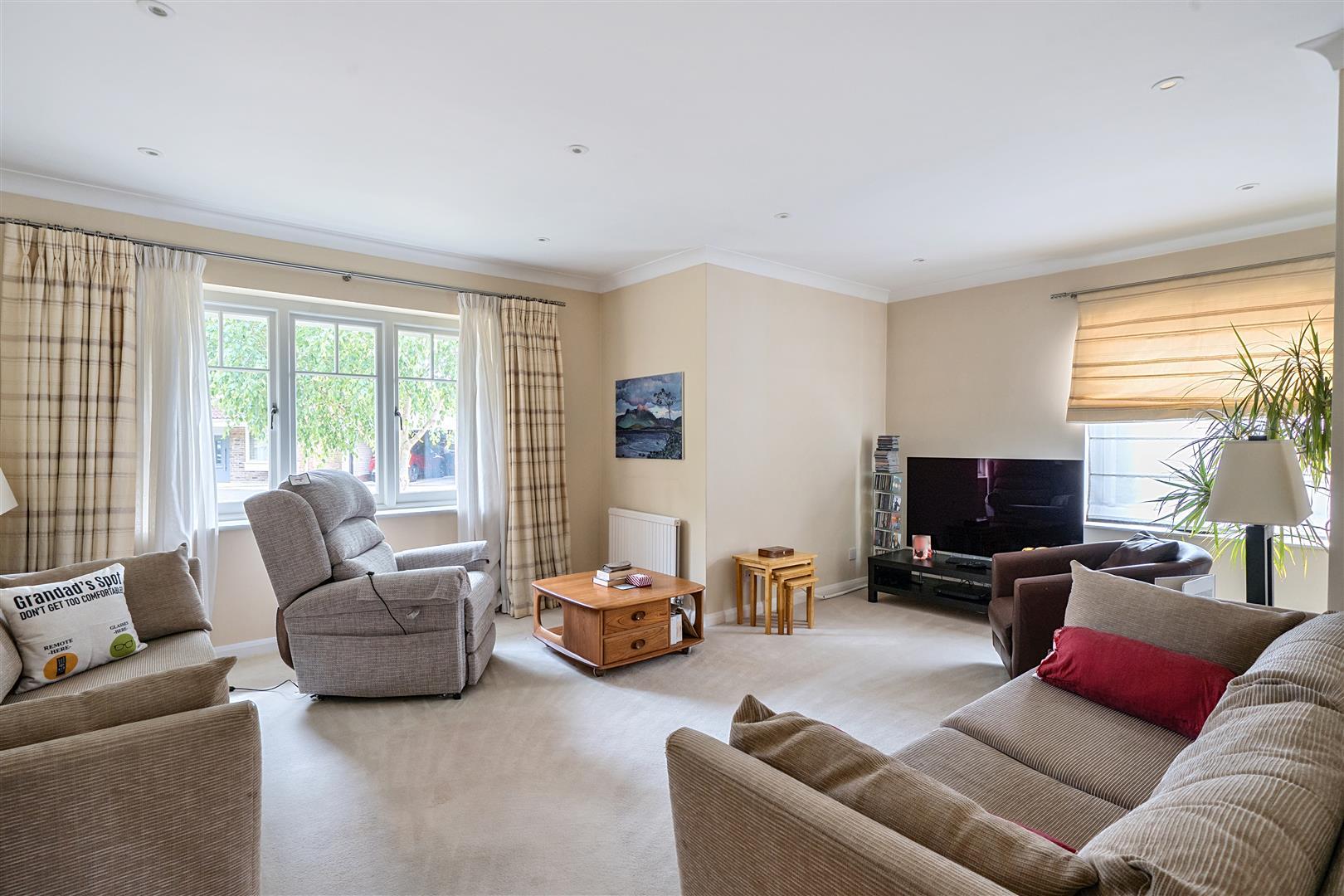Property Image c6a07cfe-e5a6-44d1-8e6d-9f9c2499bae5