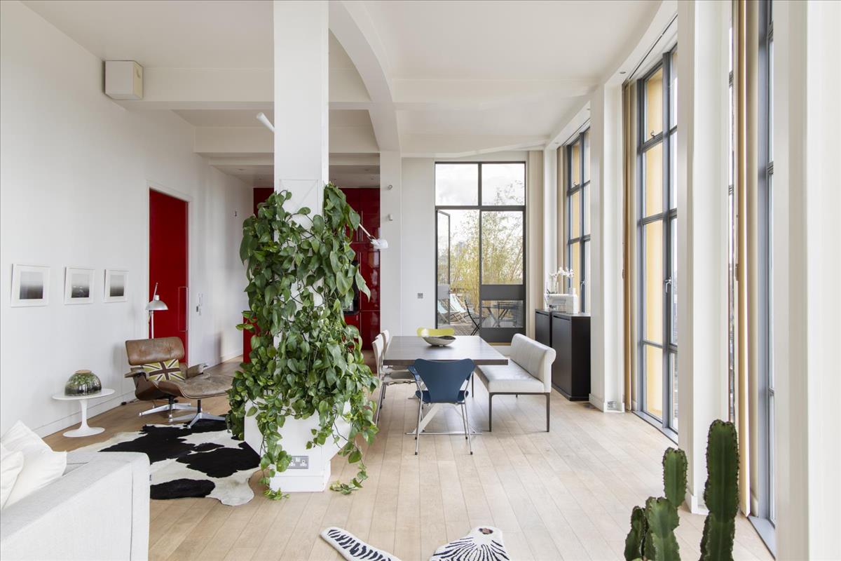 Property Image c6b8bd15-6d16-4fc6-9278-c97d37566483