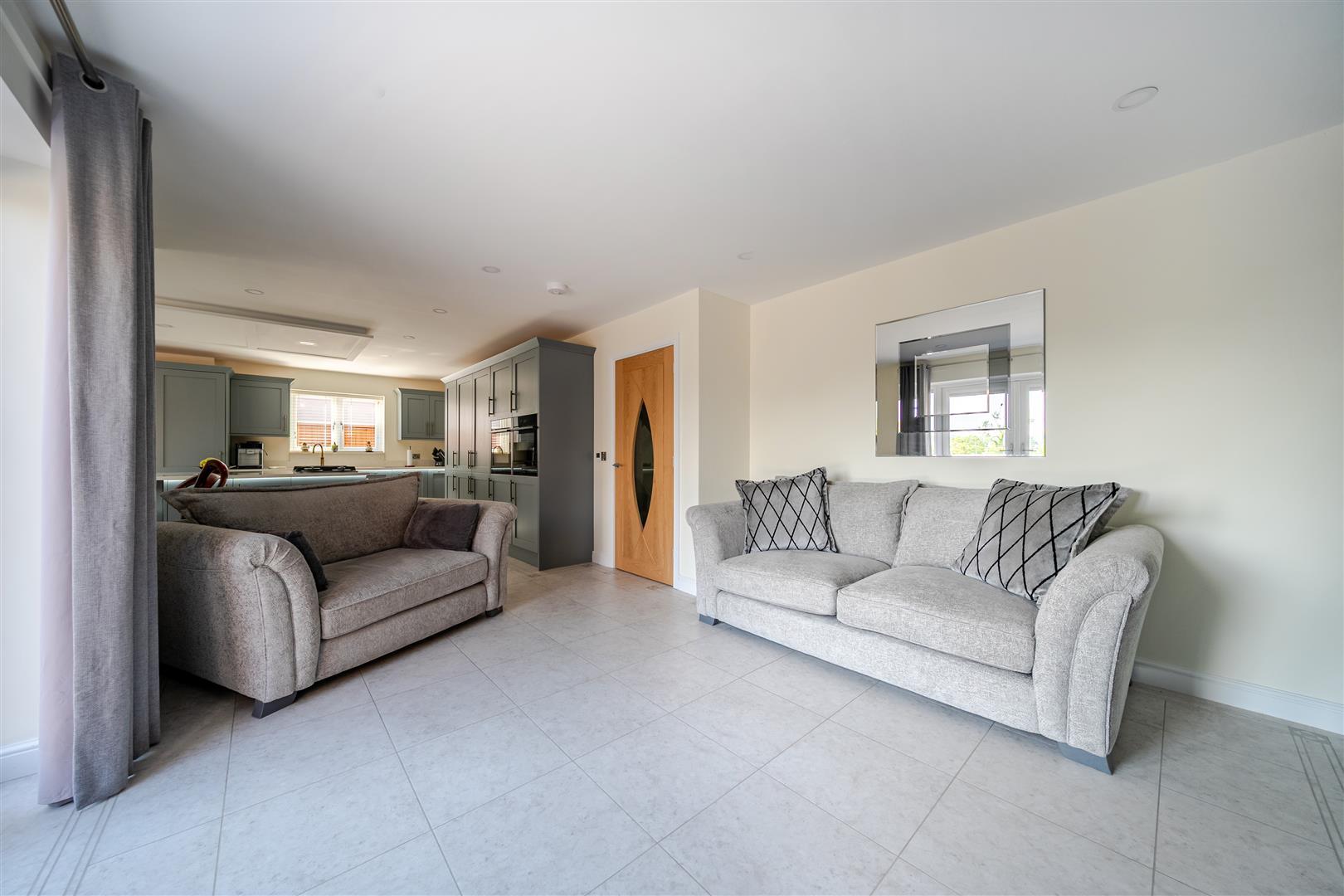 Property Image c6c0aa3c-aa8a-4294-a922-59dd6828896b