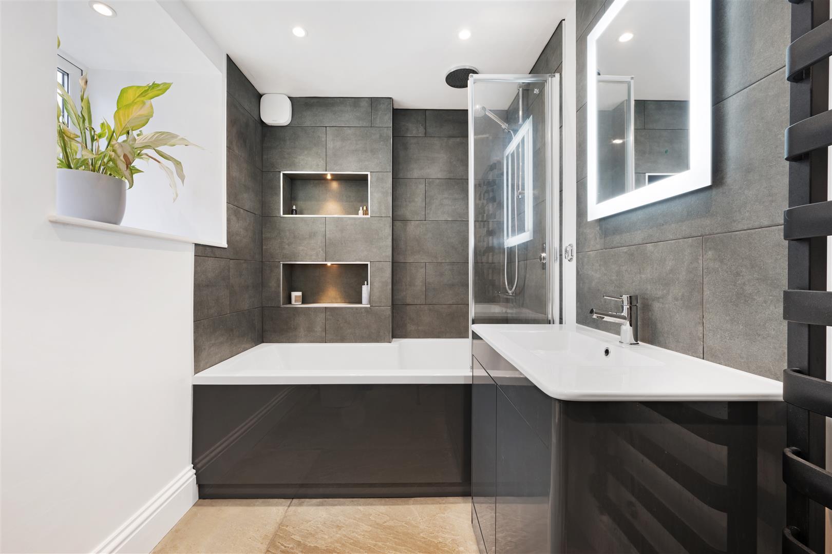 Property Image c6e75bcb-3d5c-4e29-9dbf-738b2d10f186