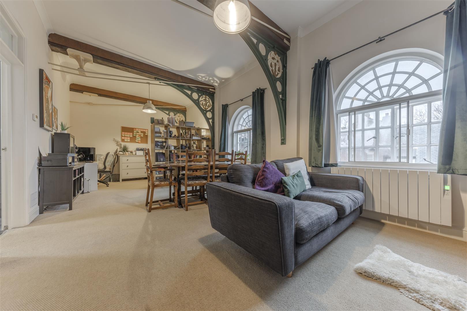 Property Image c6eeab0d-8fd0-4869-a58a-3d42bbad9db1
