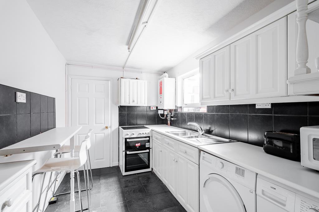 Property Image c6fe2bc6-b8e5-4934-8172-59dab805e20b
